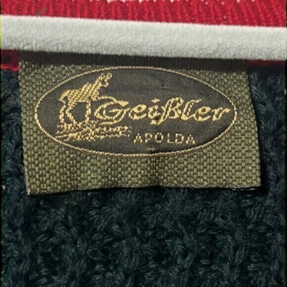 Classic Black and Red Women's Sweater - Picture 7 of 8